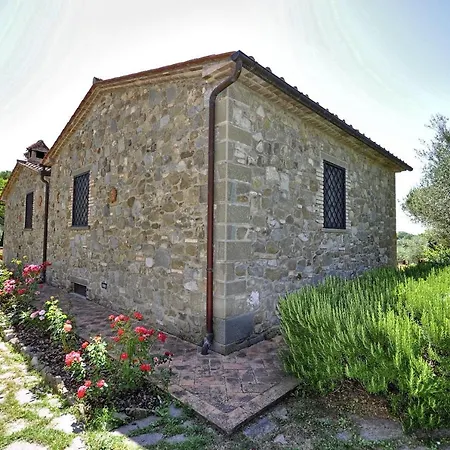 Apartament Vernazzano Basso Sleeps 4 Tuoro sul Trasimeno